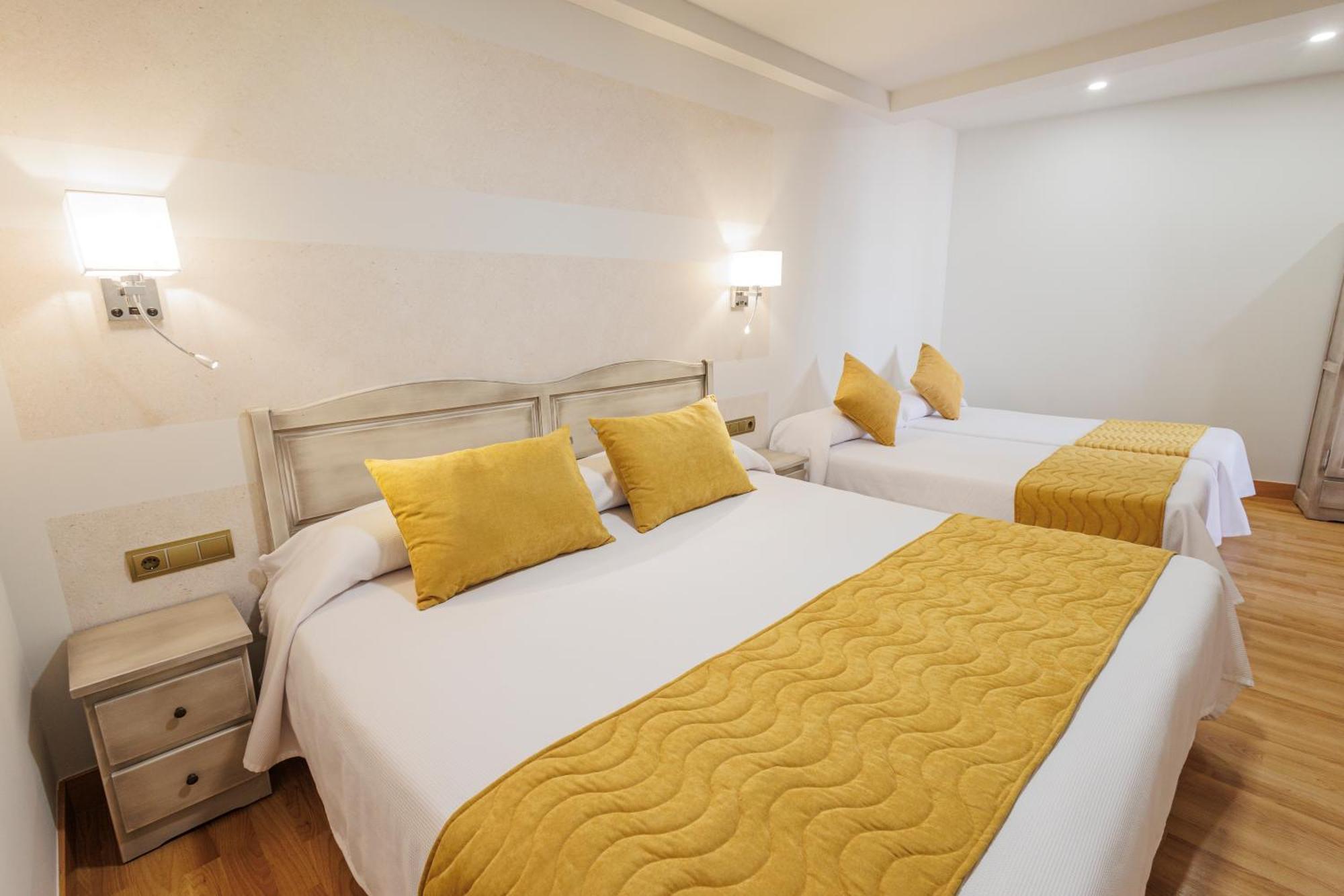 Hotel Pattaya Mocejón Esterno foto